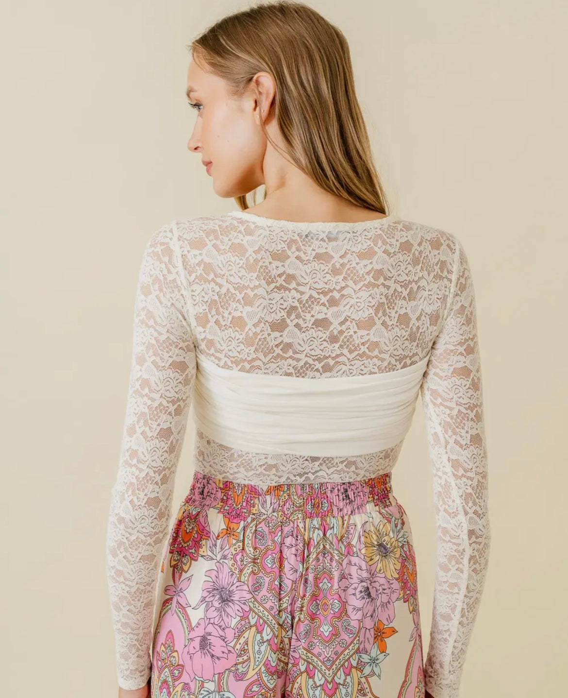 Chic Romantic Round Neckline Lace BODYSUIT