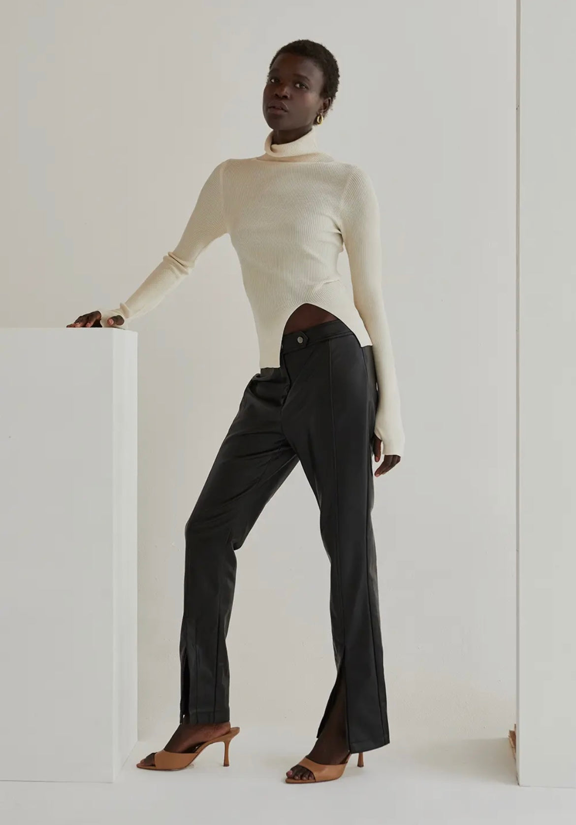 Olivia Ribbed Turtle-Neck
Slit Front Top